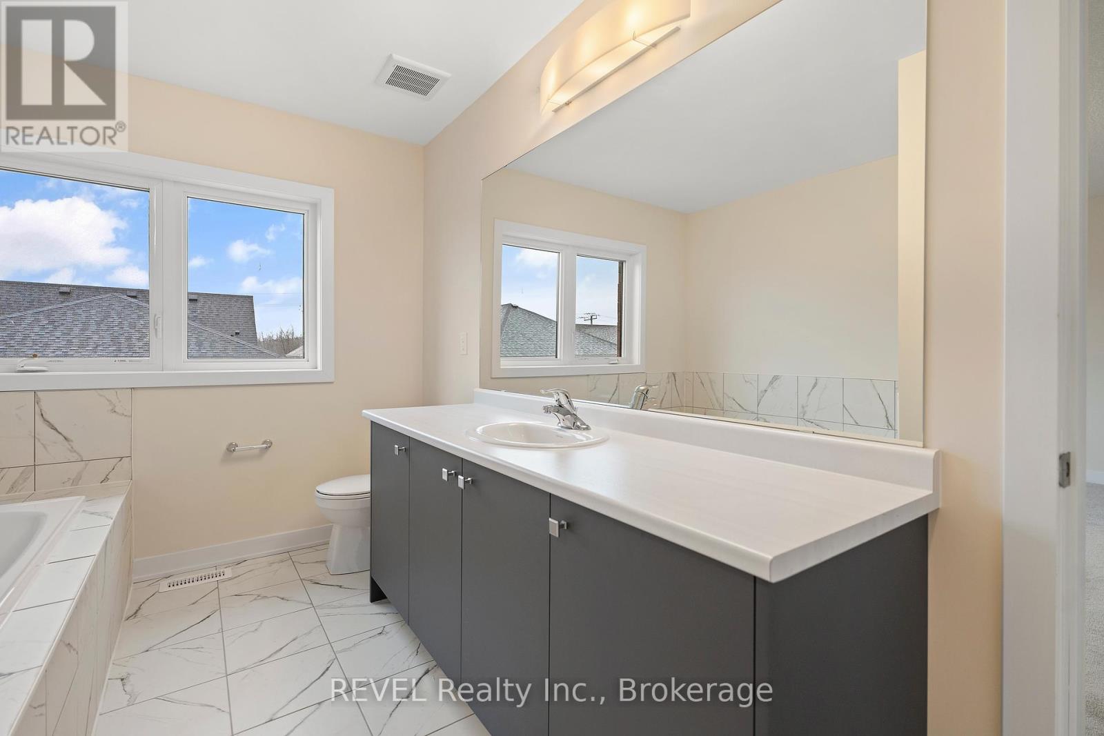 145 Stern Drive, Welland, Ontario  L3B 0M3 - Photo 22 - X12455682