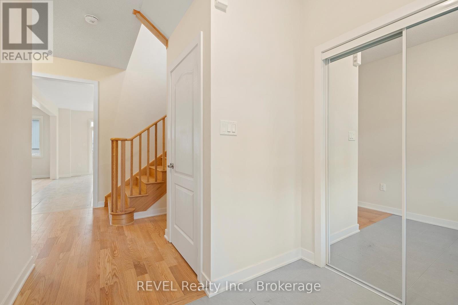 145 Stern Drive, Welland, Ontario  L3B 0M3 - Photo 3 - X12455682