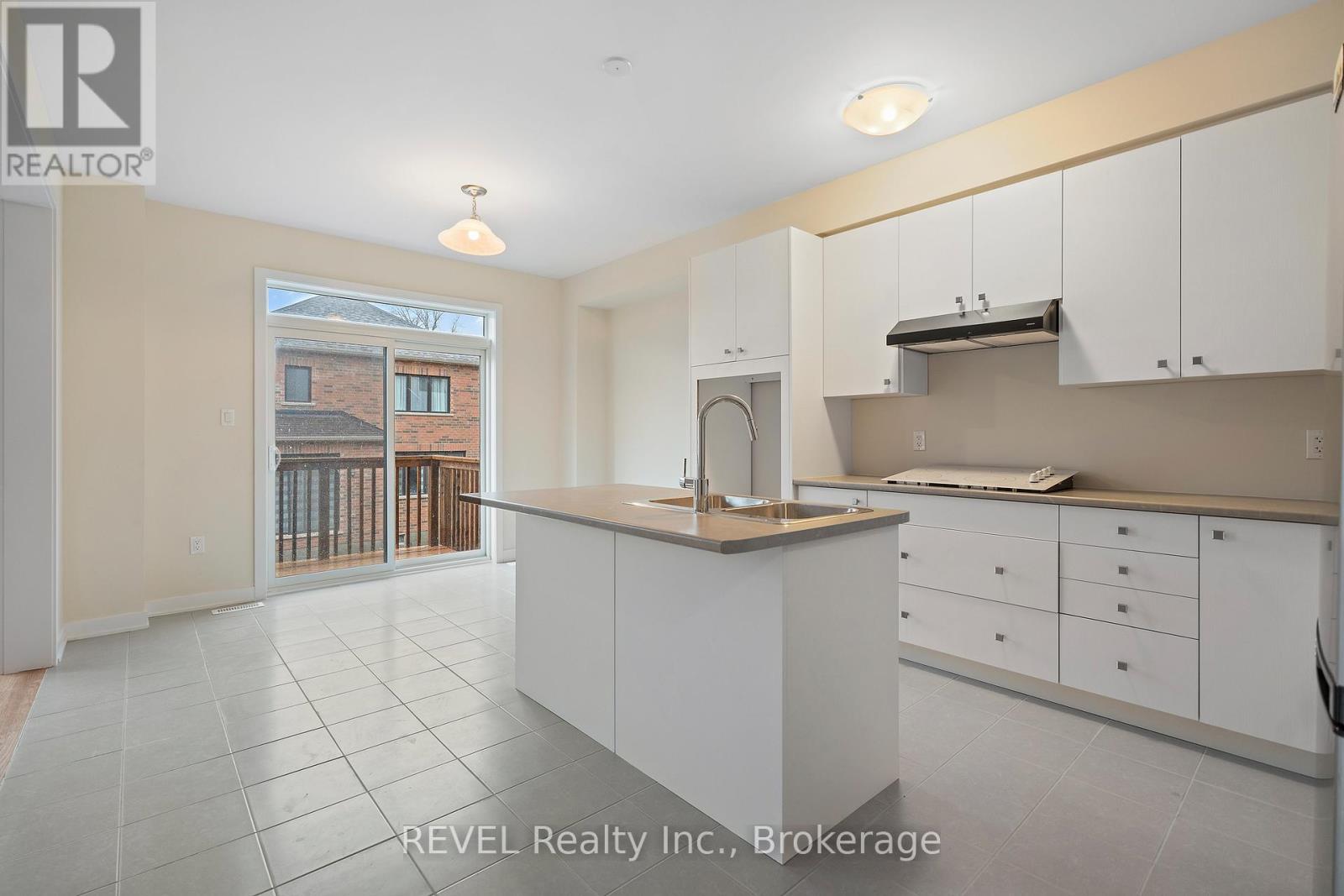 145 Stern Drive, Welland, Ontario  L3B 0M3 - Photo 4 - X12455682