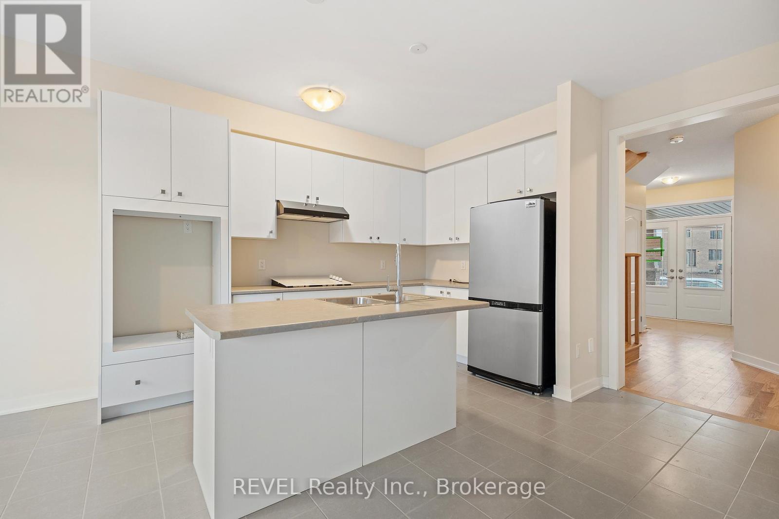 145 Stern Drive, Welland, Ontario  L3B 0M3 - Photo 6 - X12455682