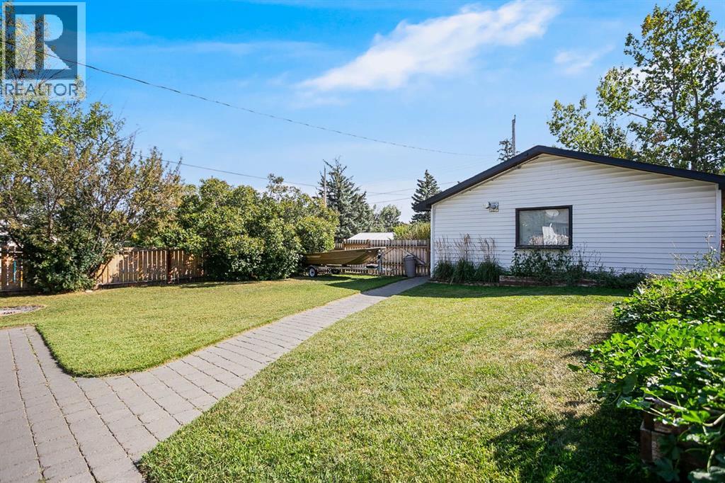 2305 23 Street, Nanton, Alberta  T0L 1R0 - Photo 23 - A2258796