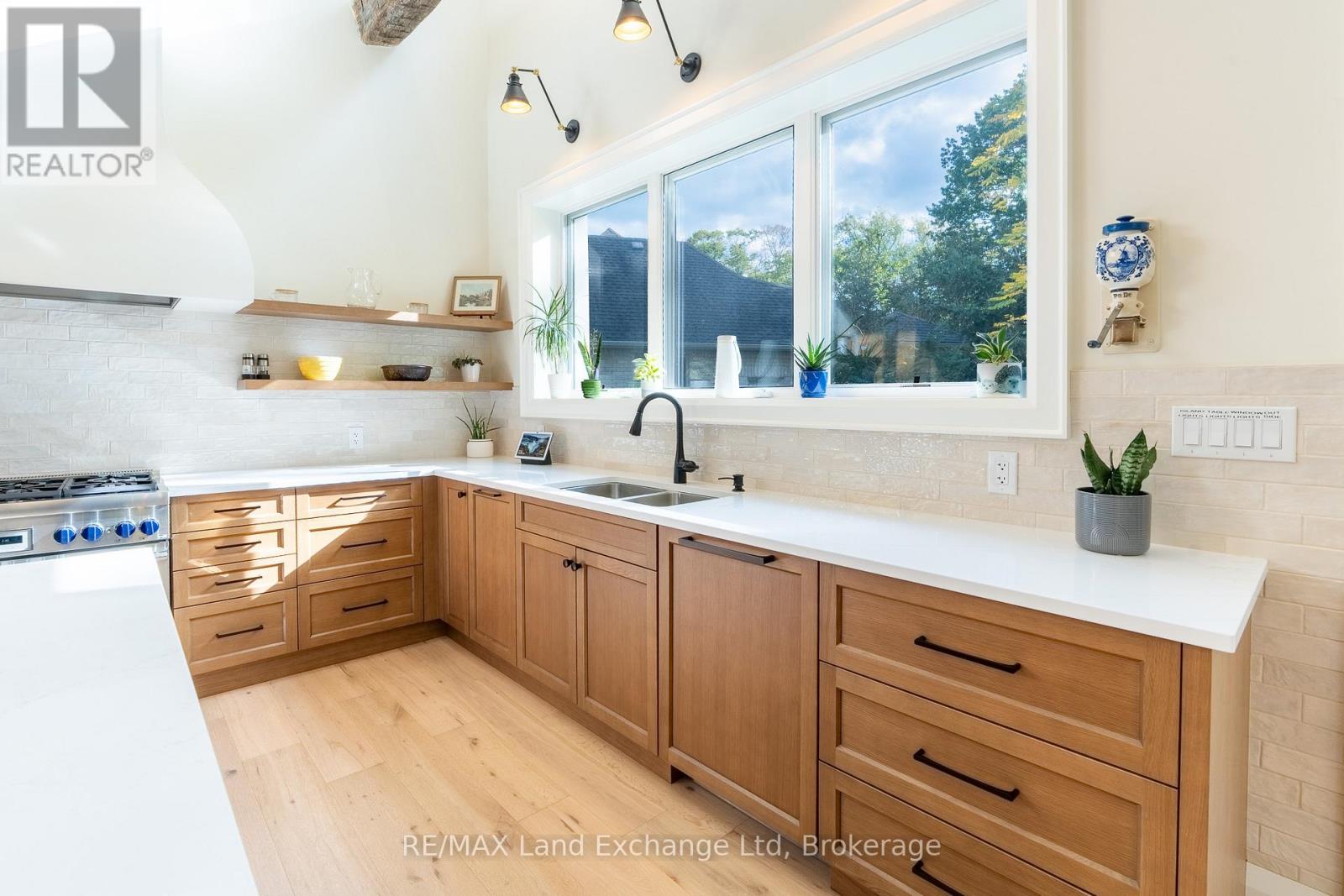 2220 (#4) Four Mile Creek Road, Niagara-On-The-Lake (Lakeshore), Ontario  L0S 1J0 - Photo 13 - X12453405