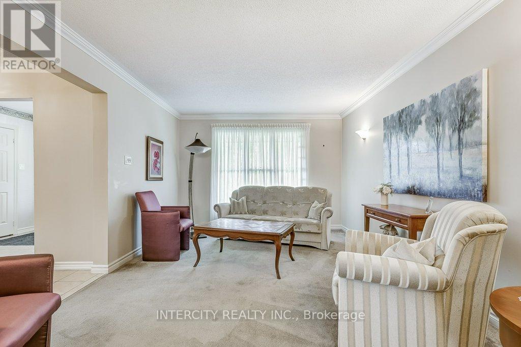 21 Marylebone Crescent, Richmond Hill, Ontario  L4E 2L5 - Photo 6 - N12455673