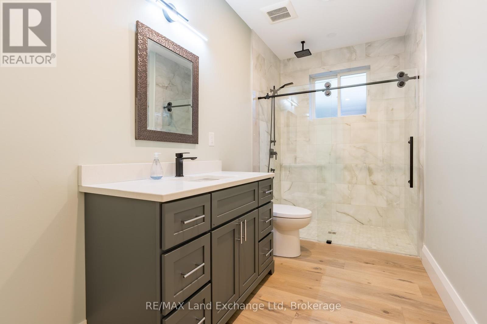 2220 (#4) Four Mile Creek Road, Niagara-On-The-Lake (Lakeshore), Ontario  L0S 1J0 - Photo 45 - X12453405