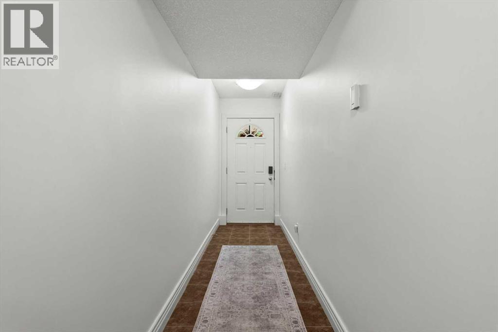 1, 164 Rockyledge View Nw, Calgary, Alberta  T3G 6B2 - Photo 4 - A2262523