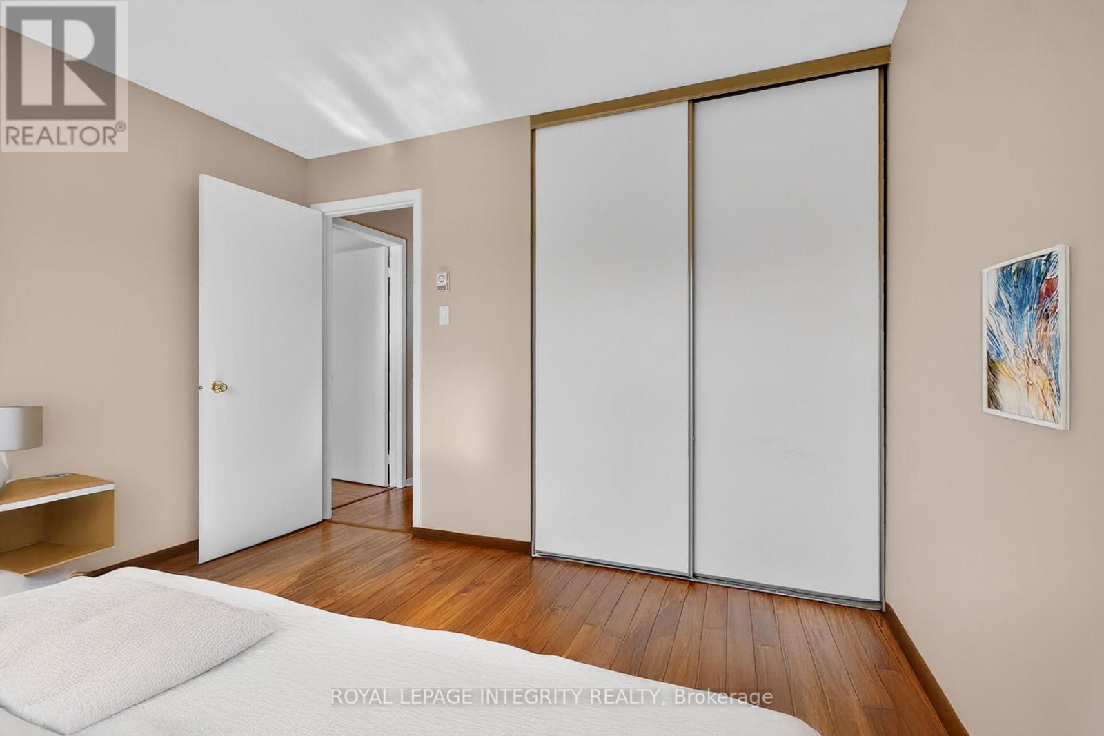 A - 214 Equestrian Drive, Ottawa, Ontario  K2M 1E2 - Photo 11 - X12433521