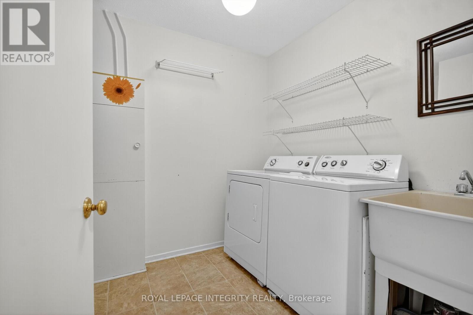 A - 214 Equestrian Drive, Ottawa, Ontario  K2M 1E2 - Photo 18 - X12433521
