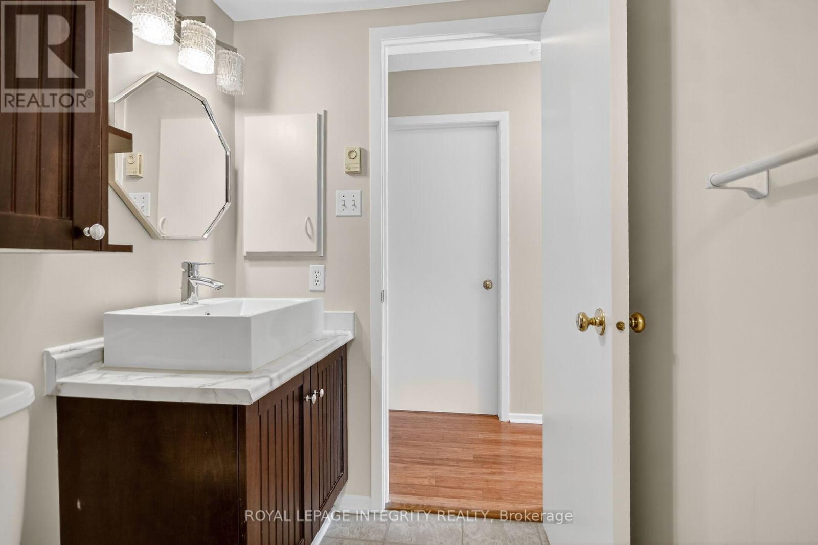 A - 214 Equestrian Drive, Ottawa, Ontario  K2M 1E2 - Photo 15 - X12433521