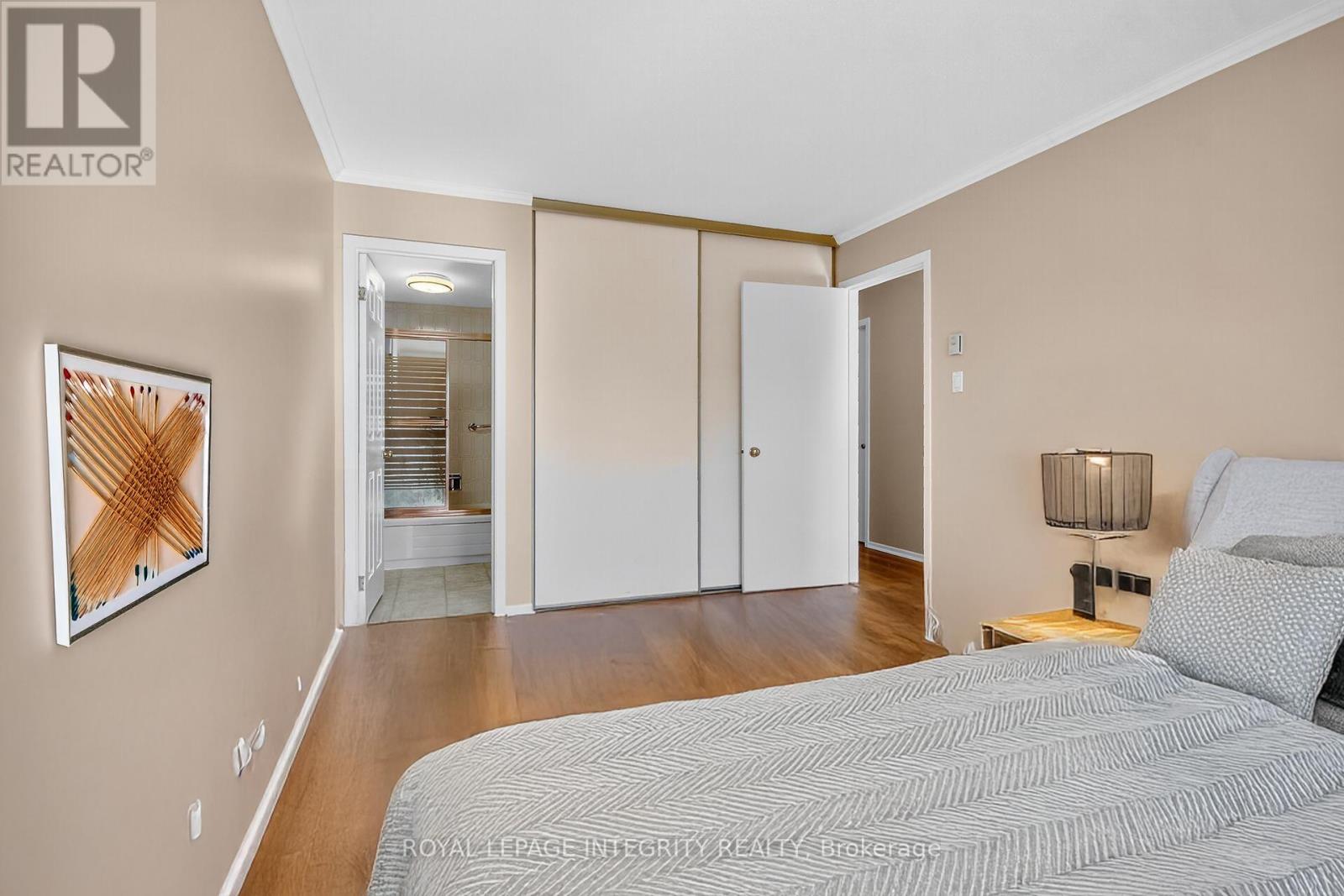 A - 214 Equestrian Drive, Ottawa, Ontario  K2M 1E2 - Photo 12 - X12433521
