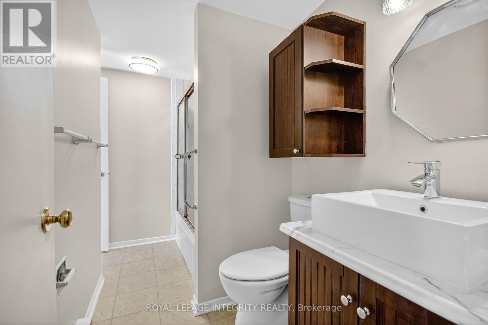 A - 214 Equestrian Drive, Ottawa, Ontario  K2M 1E2 - Photo 17 - X12433521
