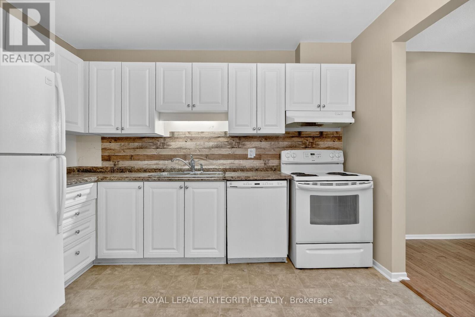 A - 214 Equestrian Drive, Ottawa, Ontario  K2M 1E2 - Photo 7 - X12433521