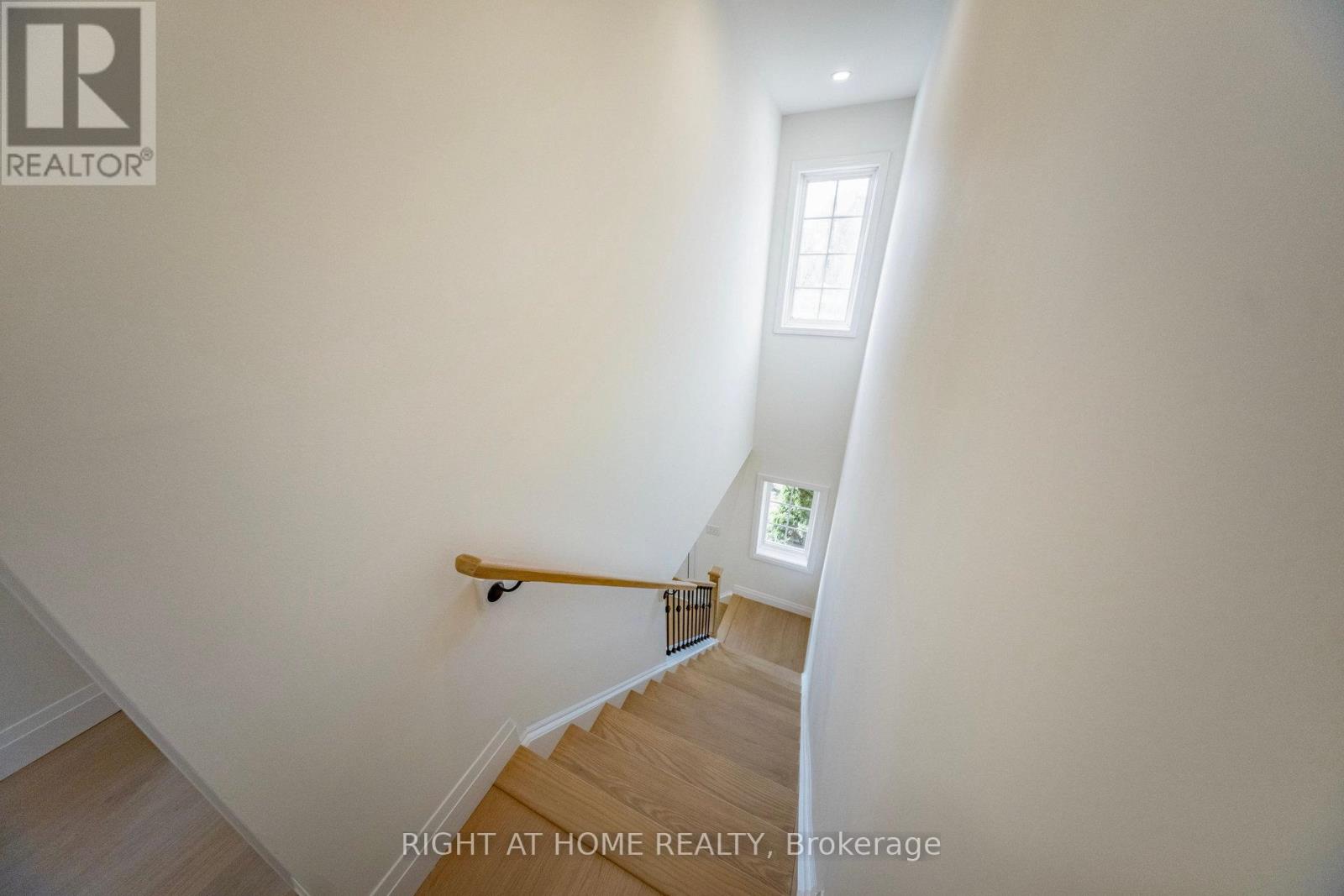 4324 Fairview Street, Burlington, Ontario  L7L 7A2 - Photo 14 - W12455679