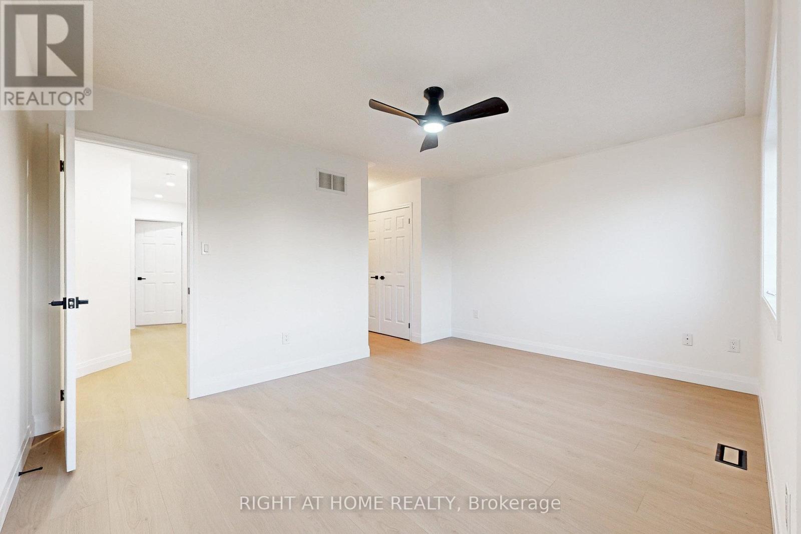 4324 Fairview Street, Burlington, Ontario  L7L 7A2 - Photo 15 - W12455679