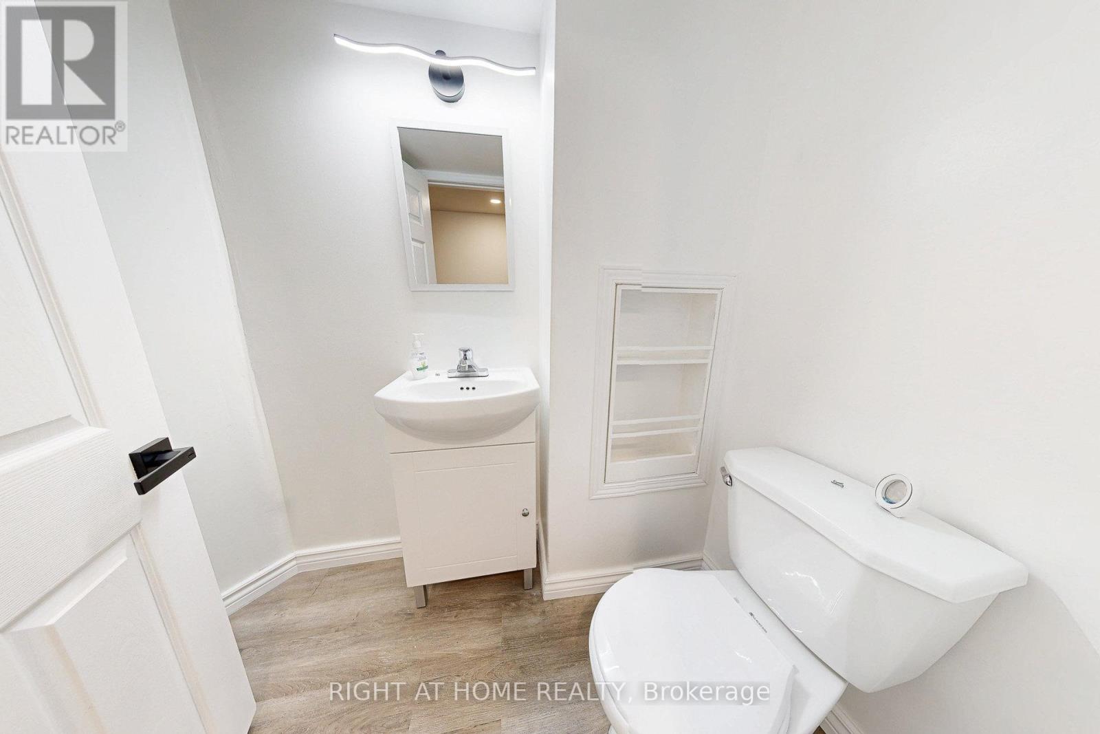 4324 Fairview Street, Burlington, Ontario  L7L 7A2 - Photo 41 - W12455679