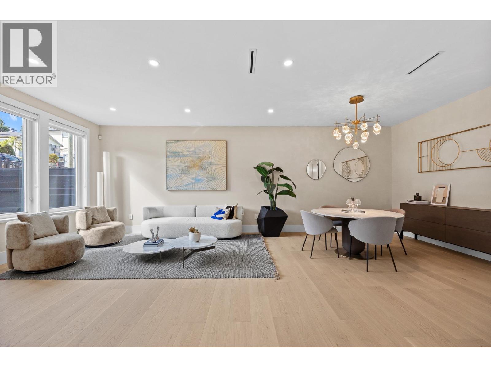 Listing Picture 14 of 25 : 1 5115 BUXTON STREET, Burnaby / 本拿比 - 魯藝地產 Yvonne Lu Group - MLS Medallion Club Member