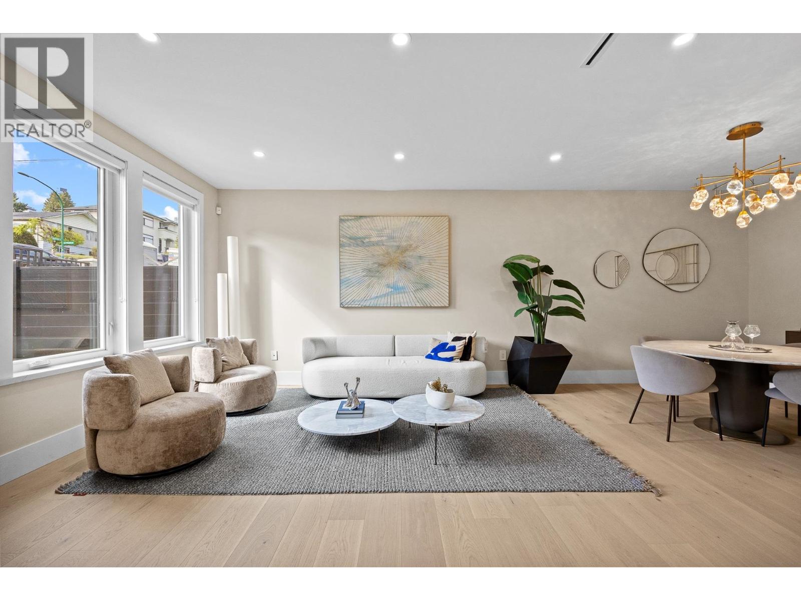 Listing Picture 11 of 25 : 1 5115 BUXTON STREET, Burnaby / 本拿比 - 魯藝地產 Yvonne Lu Group - MLS Medallion Club Member