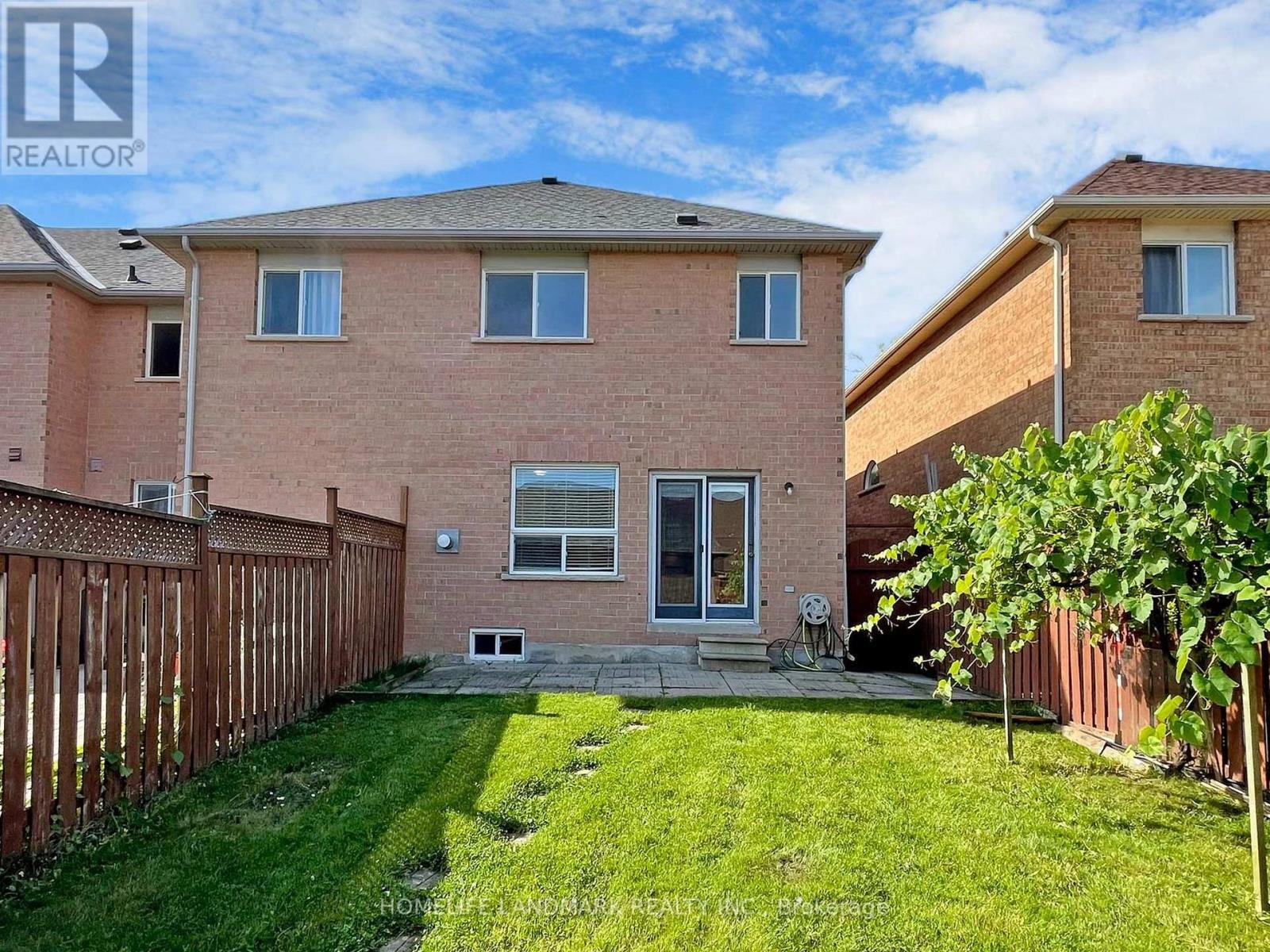 60 Cariglia Trail, Markham, Ontario  L3R 4W8 - Photo 35 - N12424669