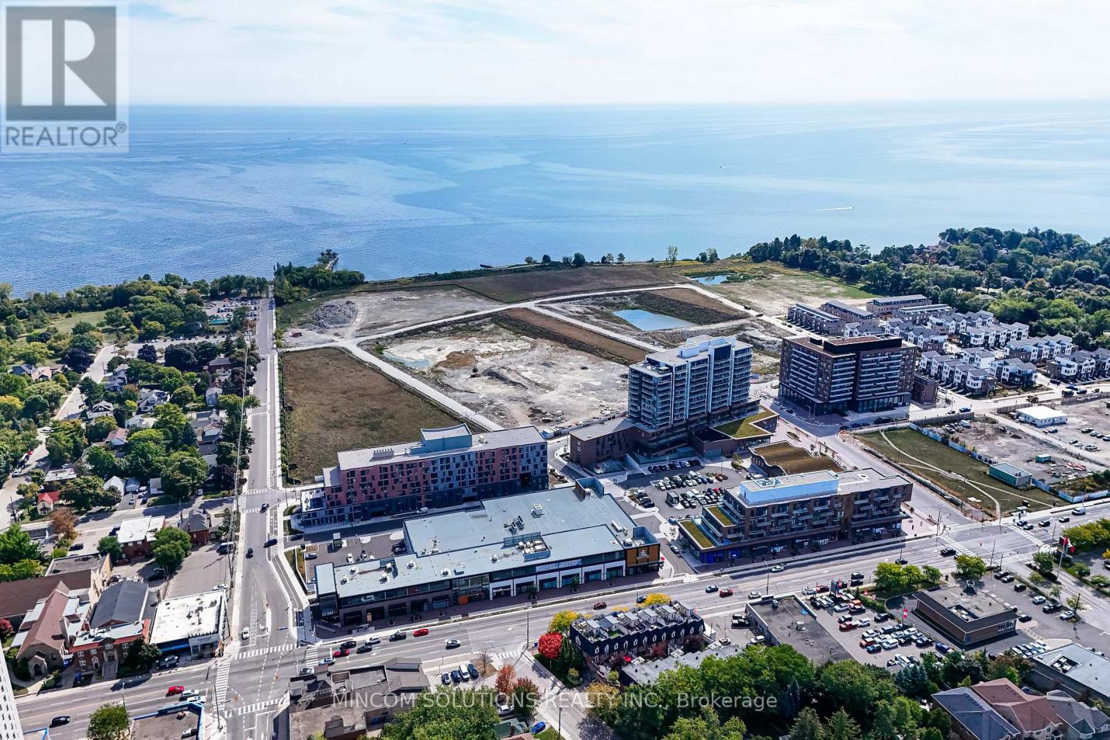 194 Lakeshore Road W, Mississauga, Ontario  L5H 1G6 - Photo 33 - W12420611