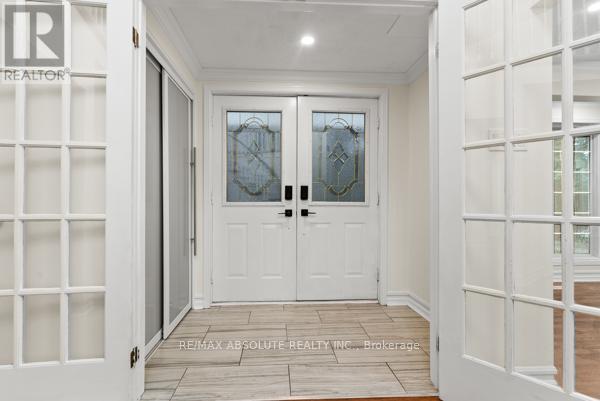 6 Howard Court, Ottawa, Ontario  K2J 3Z8 - Photo 3 - X12455697