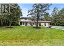 6 HOWARD COURT, Ottawa, Ontario