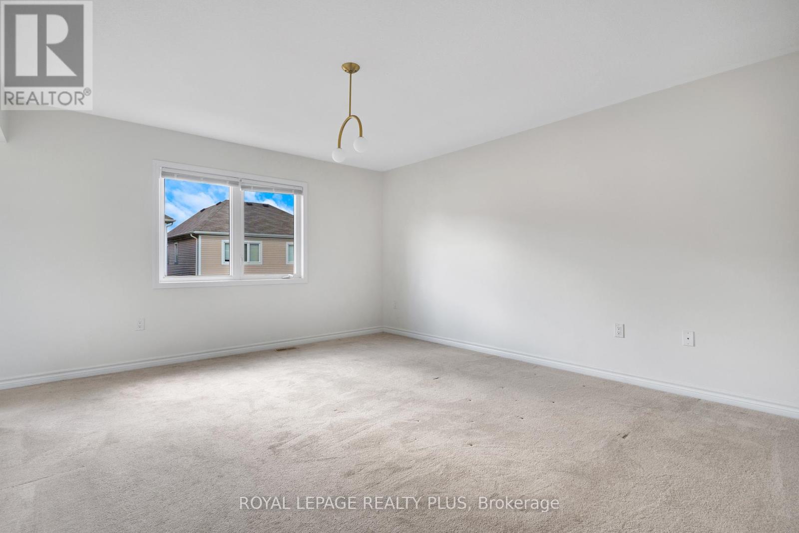 267 Grovehill Crescent, Kitchener, Ontario  N2R 0K8 - Photo 35 - X12455675
