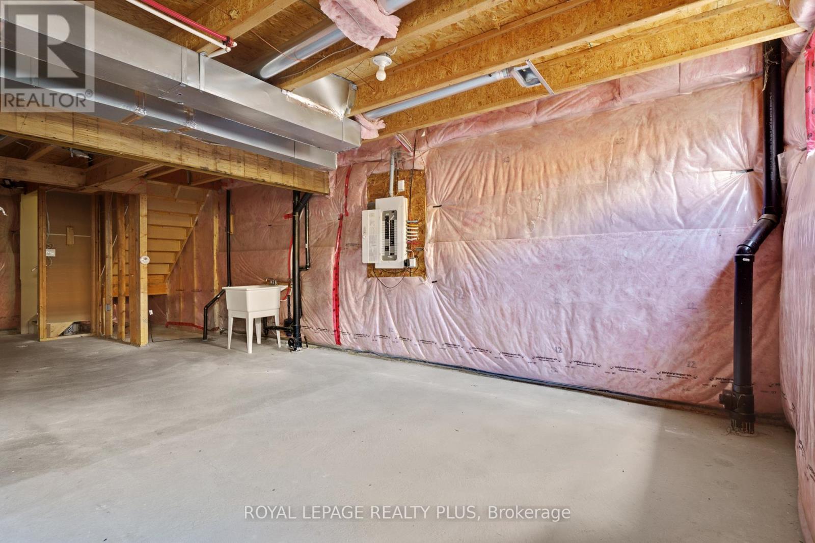 267 Grovehill Crescent, Kitchener, Ontario  N2R 0K8 - Photo 46 - X12455675