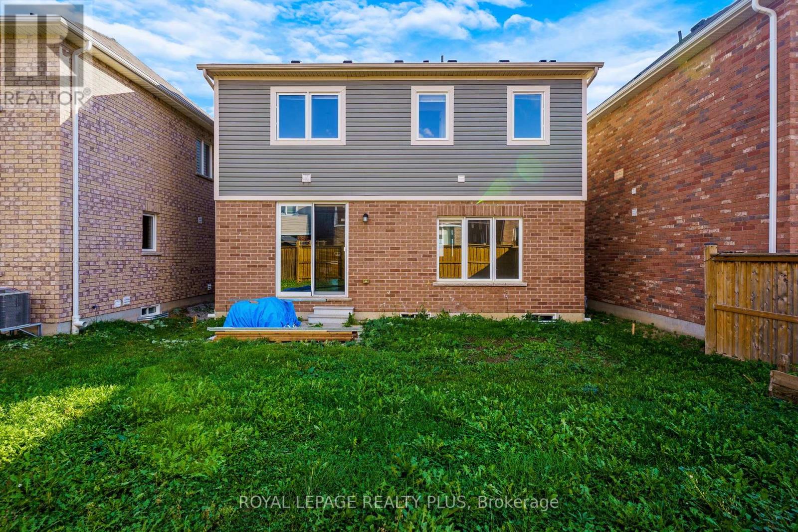 267 Grovehill Crescent, Kitchener, Ontario  N2R 0K8 - Photo 50 - X12455675