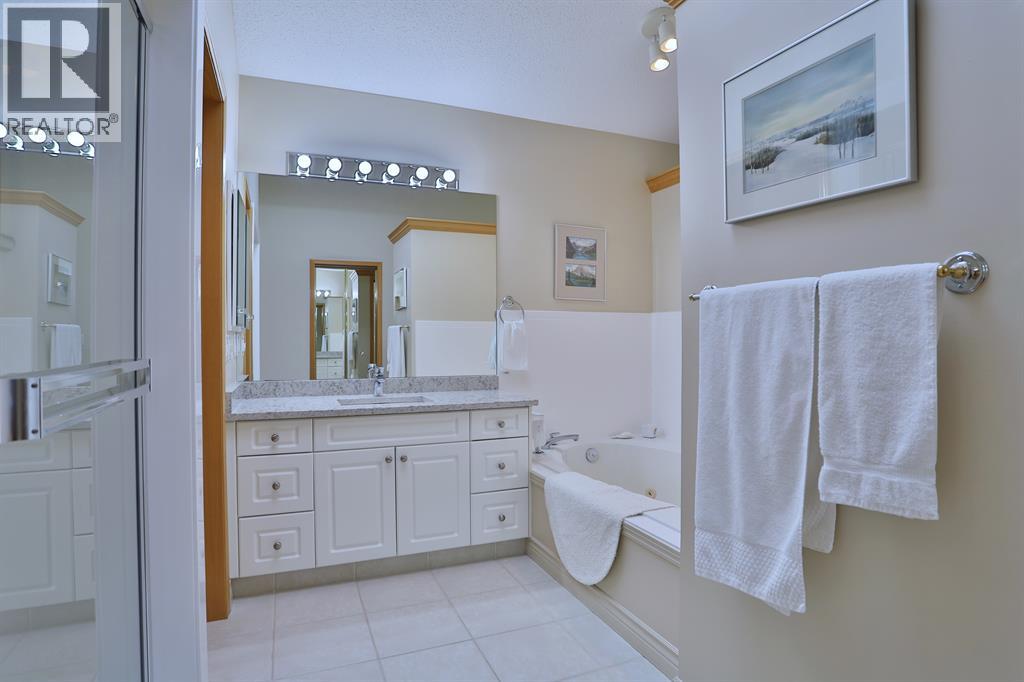 185 Hamptons Square Nw, Calgary, Alberta  T3A 5C3 - Photo 25 - A2262404