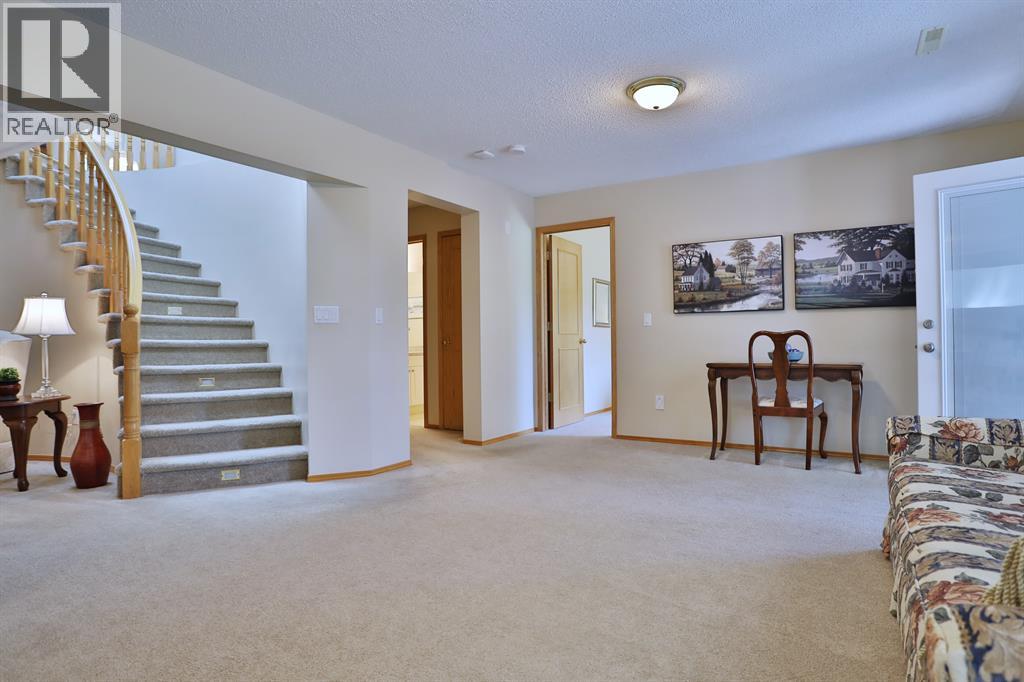 185 Hamptons Square Nw, Calgary, Alberta  T3A 5C3 - Photo 31 - A2262404