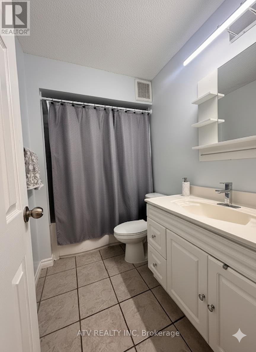 1704 - 10 Muirhead Road, Toronto, Ontario  M2J 4P9 - Photo 11 - C12455692