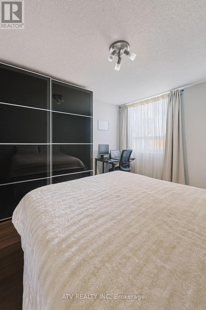 1704 - 10 Muirhead Road, Toronto, Ontario  M2J 4P9 - Photo 9 - C12455692