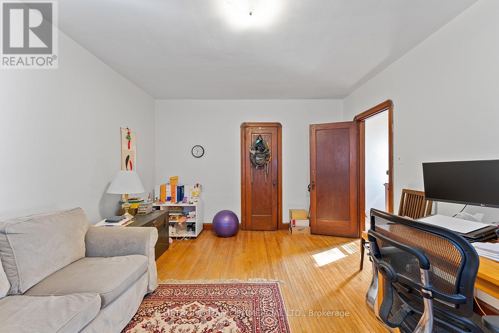 17 Augusta Avenue, Toronto, Ontario  M5T 2K7 - Photo 20 - C12455702