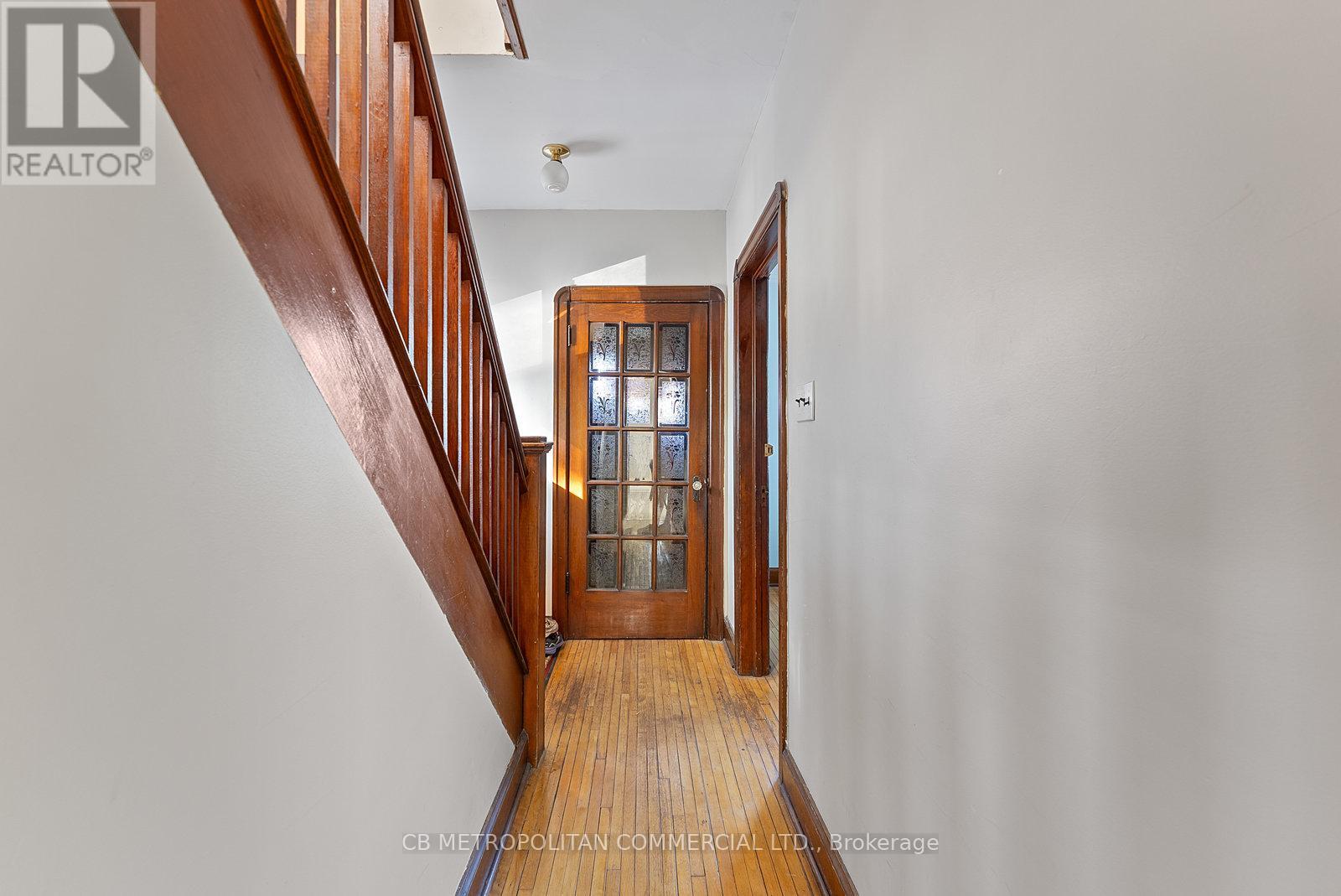 17 Augusta Avenue, Toronto, Ontario  M5T 2K7 - Photo 6 - C12455702