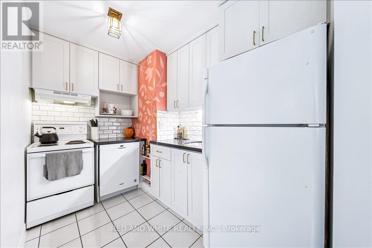 103 - 114 Vaughan Road, Toronto, Ontario  M6C 2M1 - Photo 22 - C12455709
