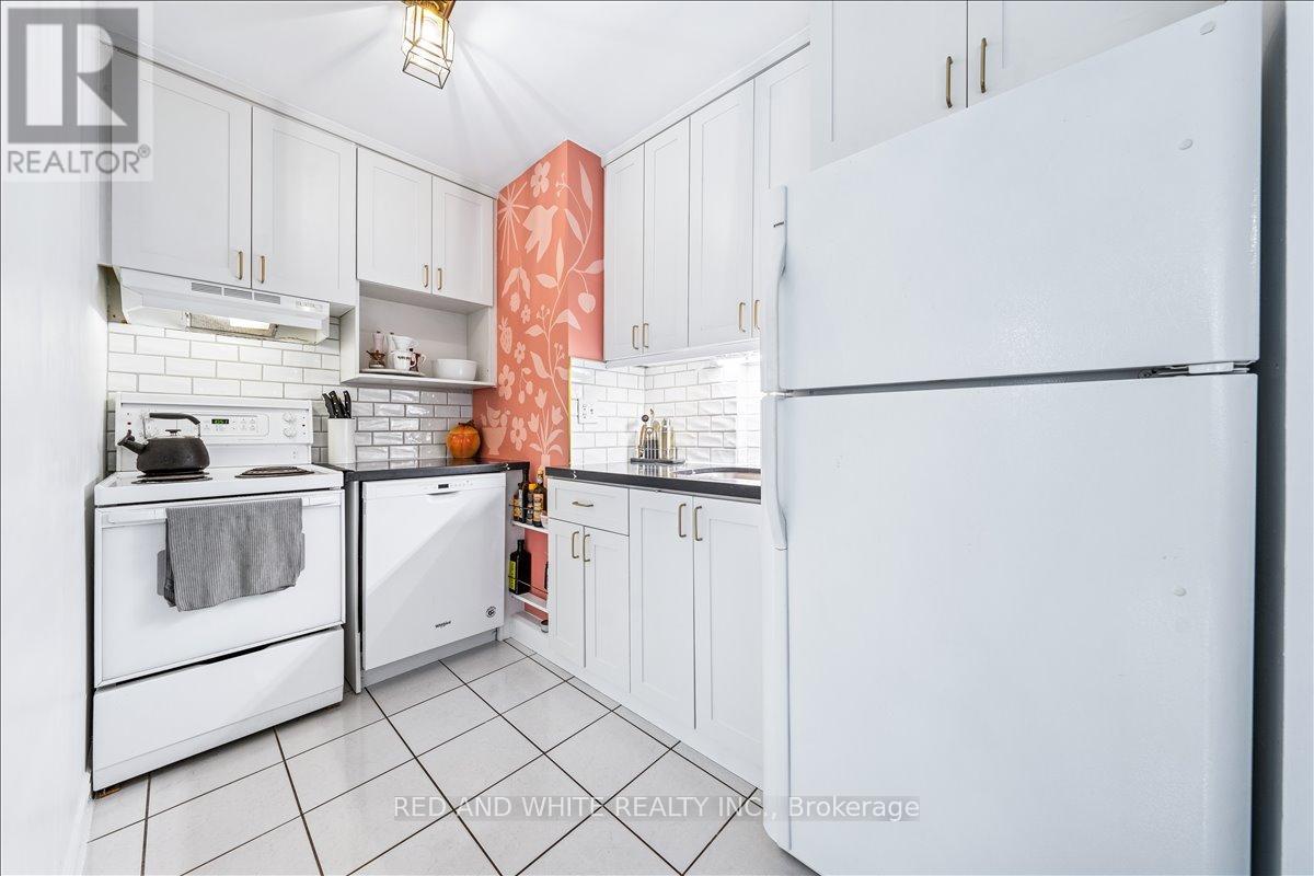 103 - 114 Vaughan Road, Toronto, Ontario  M6C 2M1 - Photo 25 - C12455709