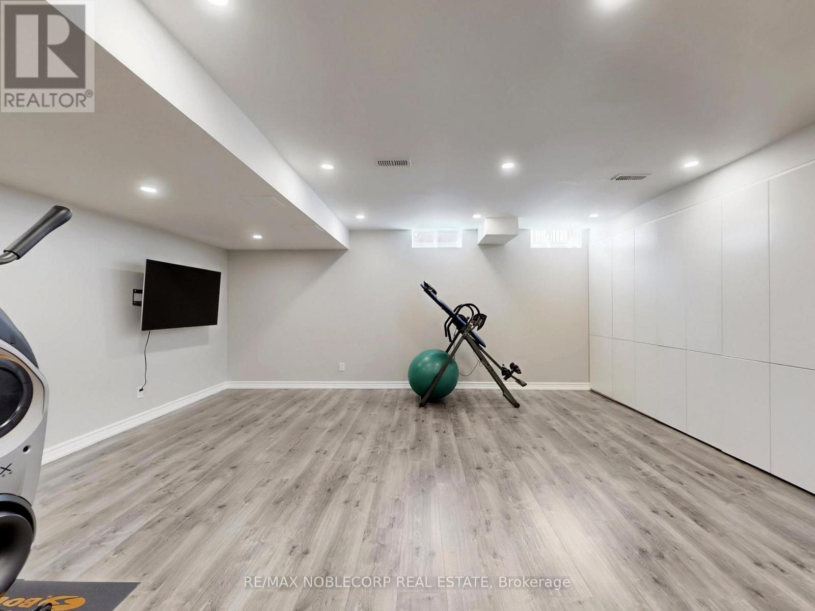 593 Settlers Road W, Oakville, Ontario  L6M 4K6 - Photo 26 - W12455681