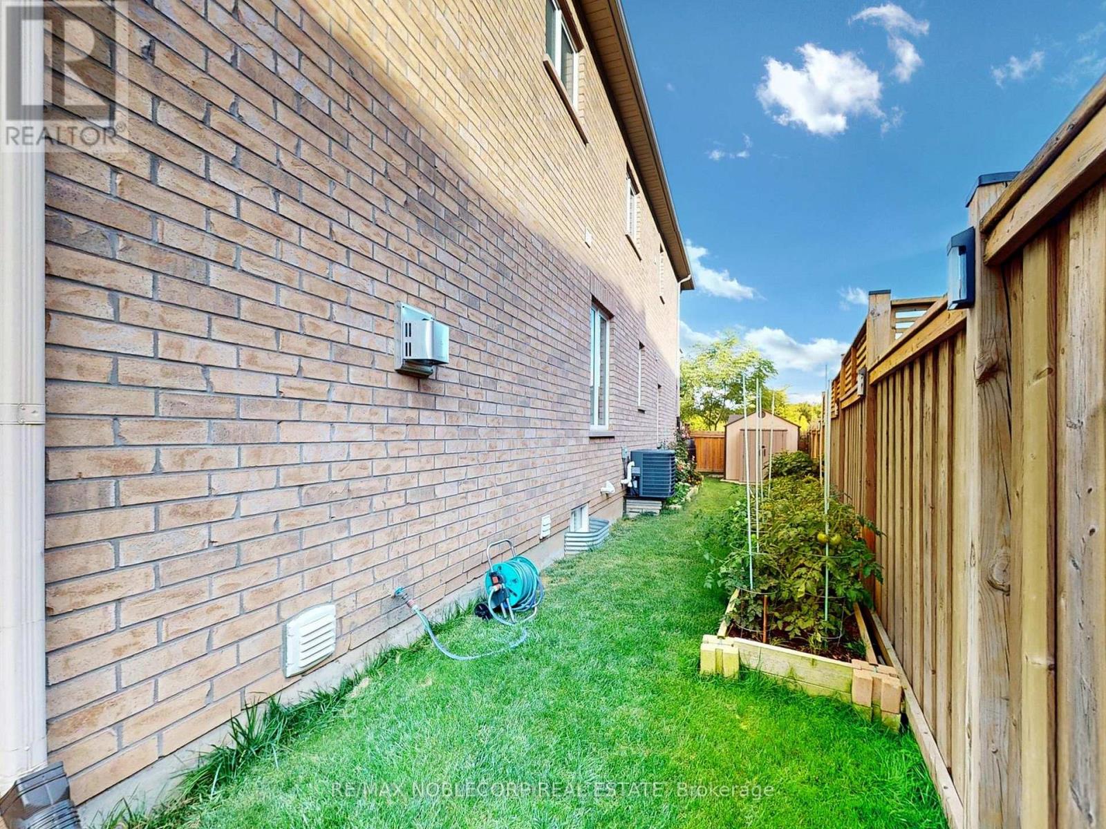 593 Settlers Road W, Oakville, Ontario  L6M 4K6 - Photo 30 - W12455681