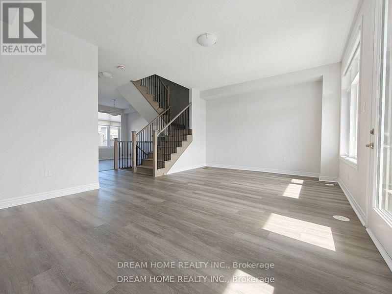 64 Johann Drive, Markham, Ontario  L3S 0G5 - Photo 10 - N12455699