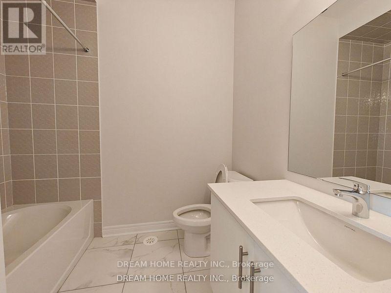 64 Johann Drive, Markham, Ontario  L3S 0G5 - Photo 18 - N12455699