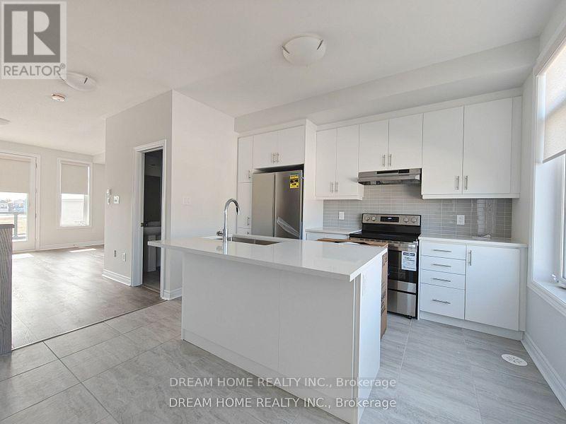 64 Johann Drive, Markham, Ontario  L3S 0G5 - Photo 5 - N12455699