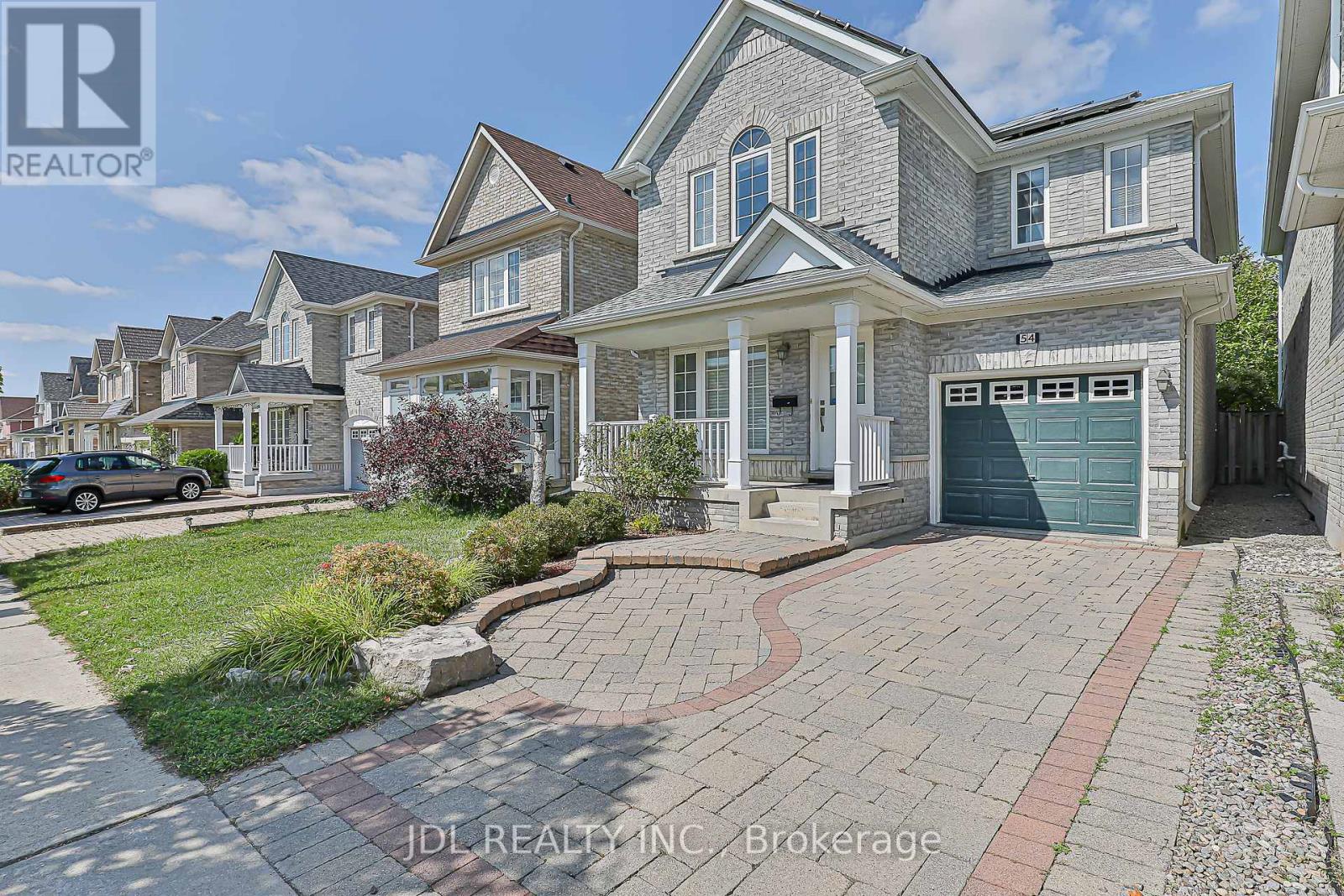 54 Joseph Glover Avenue, Markham, Ontario  L6C 3G5 - Photo 4 - N12455706