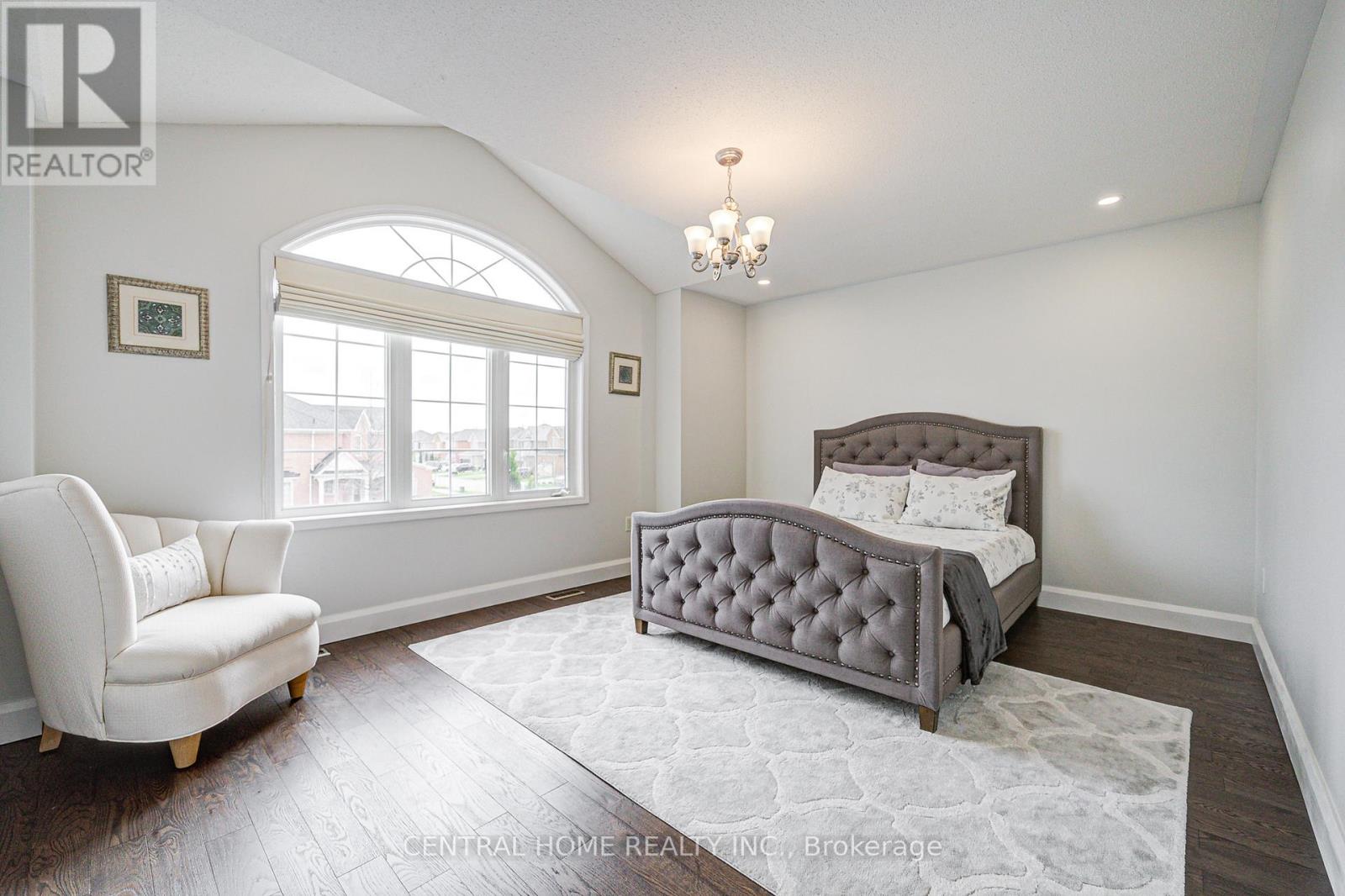 116 Wood Rim Drive, Richmond Hill, Ontario  L4E 4N8 - Photo 18 - N12455707