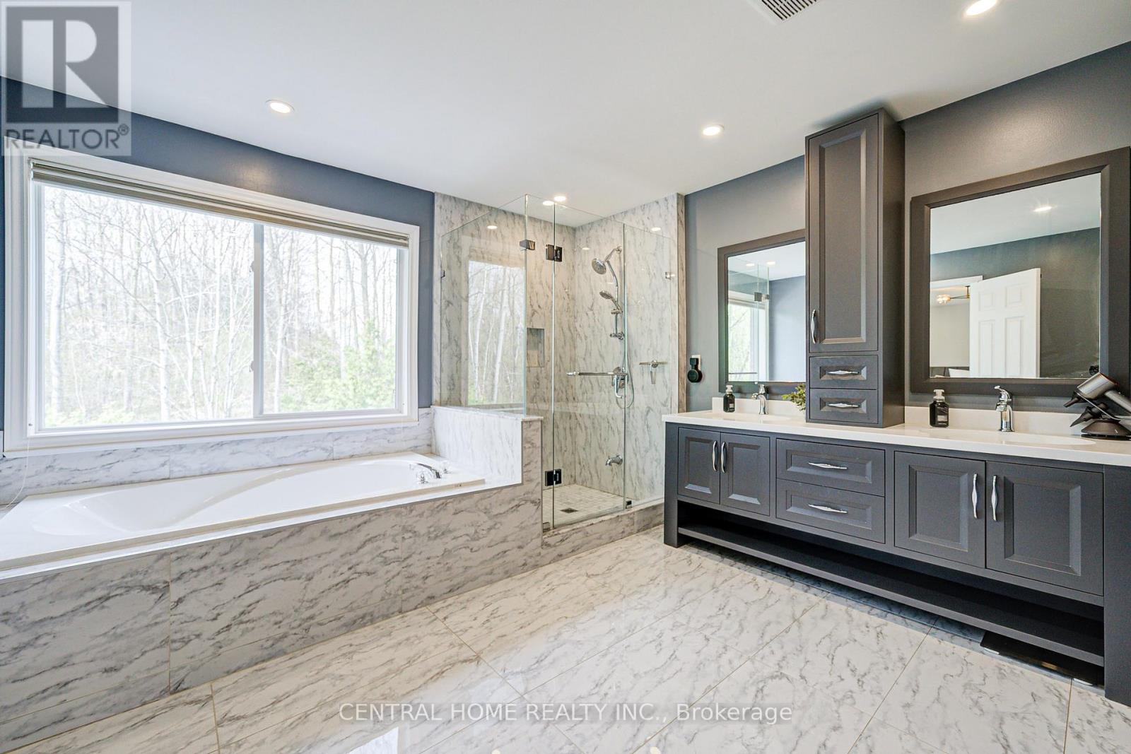 116 Wood Rim Drive, Richmond Hill, Ontario  L4E 4N8 - Photo 26 - N12455707