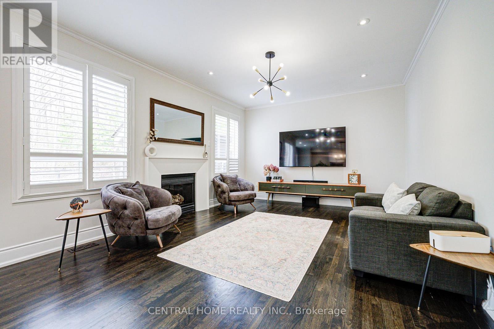 116 Wood Rim Drive, Richmond Hill, Ontario  L4E 4N8 - Photo 9 - N12455707