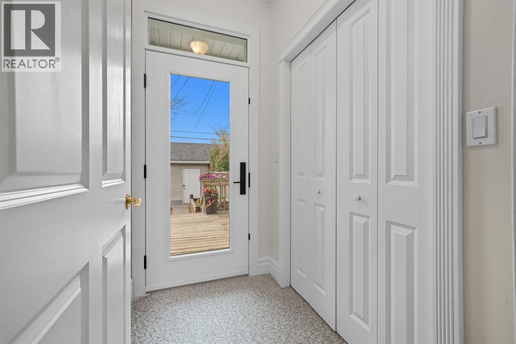 2113 Broadview Road Nw, Calgary, Alberta  T2N 3J1 - Photo 23 - A2262956