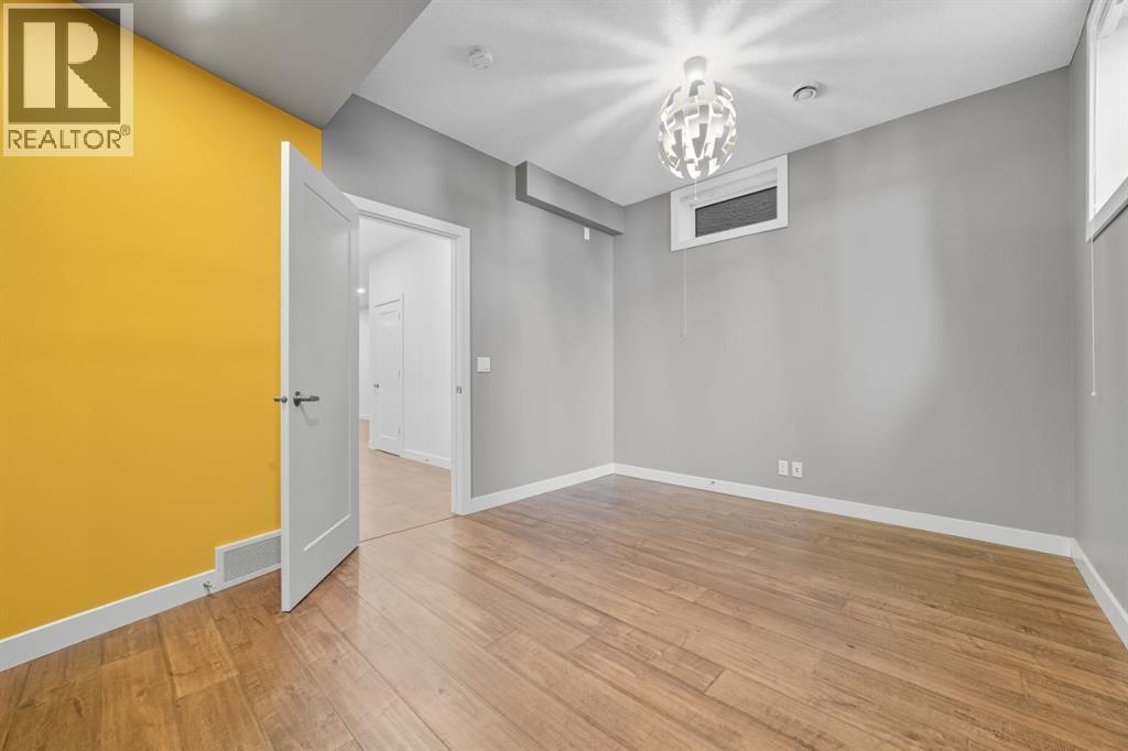 2113 Broadview Road Nw, Calgary, Alberta  T2N 3J1 - Photo 42 - A2262956