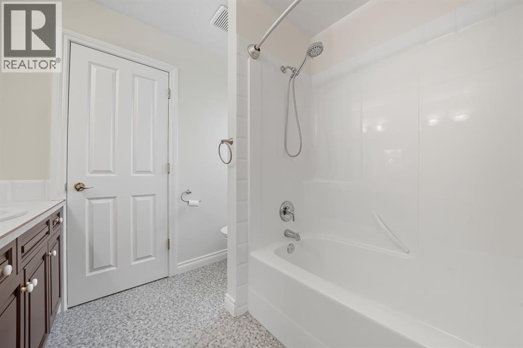 2113 Broadview Road Nw, Calgary, Alberta  T2N 3J1 - Photo 37 - A2262956