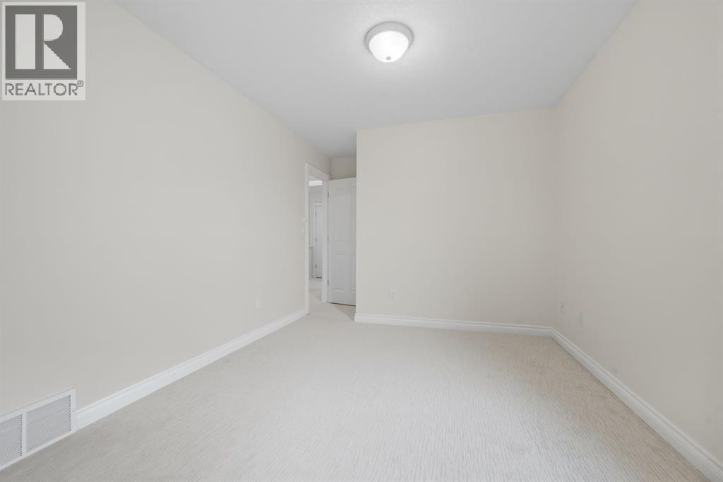 2113 Broadview Road Nw, Calgary, Alberta  T2N 3J1 - Photo 33 - A2262956