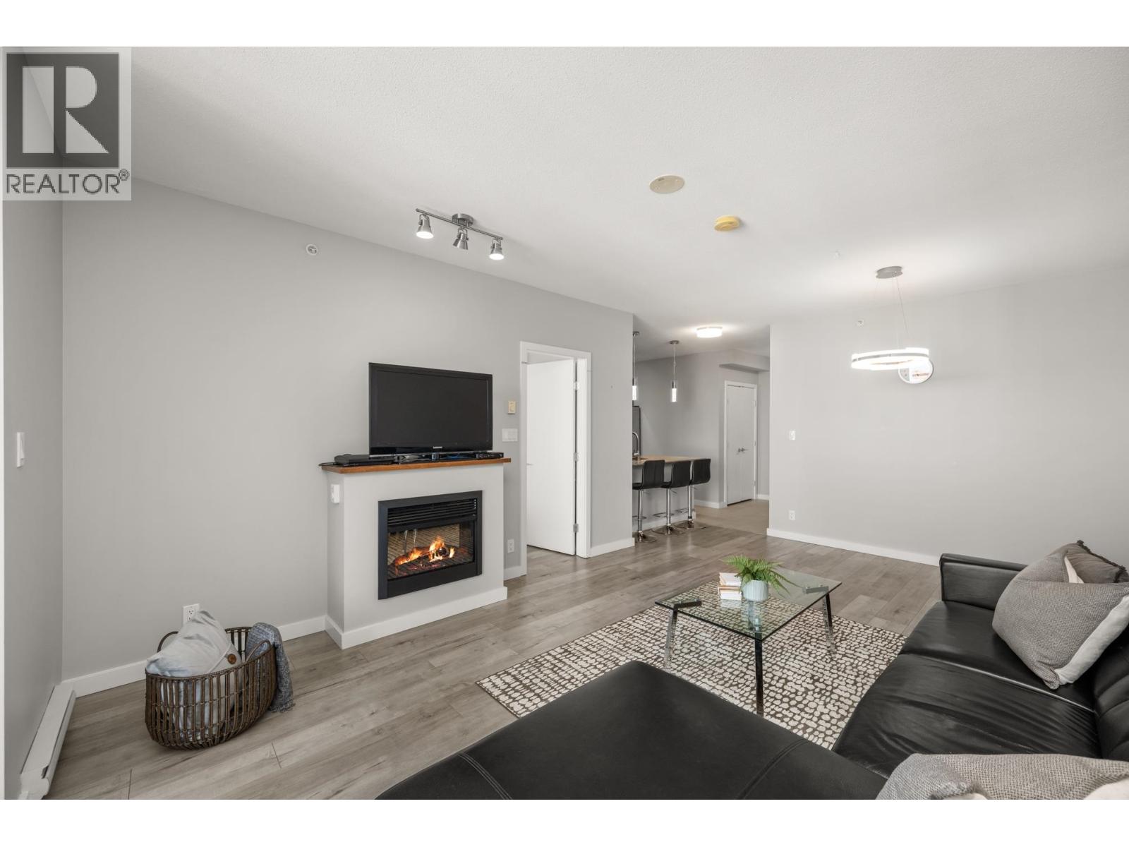 2103 280 Ross Drive, New Westminster, British Columbia  V3L 0C2 - Photo 12 - R3030125