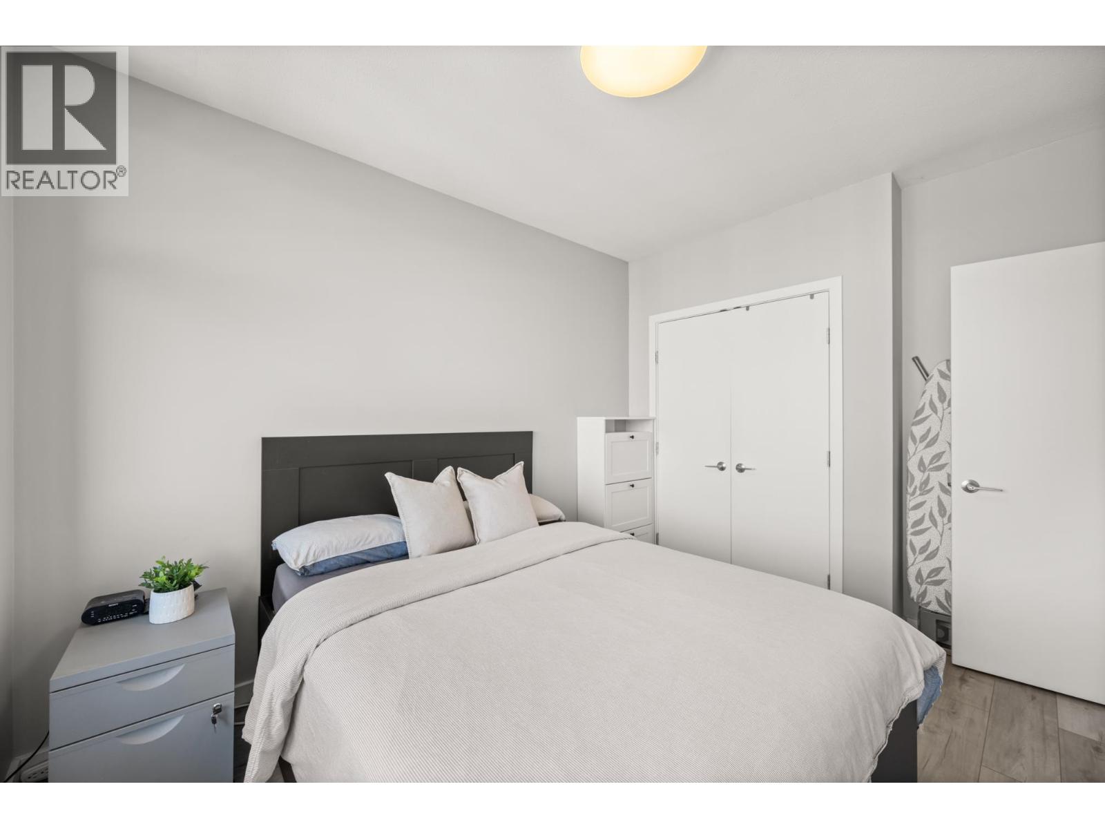 2103 280 Ross Drive, New Westminster, British Columbia  V3L 0C2 - Photo 21 - R3030125